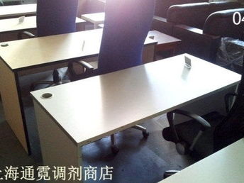 圖 低價(jià)出售辦公桌 主管桌 員工桌等各類二手辦公家具 上海辦公用品